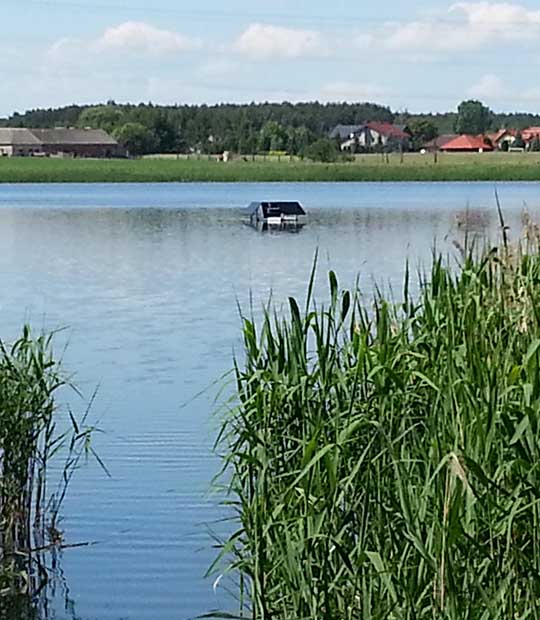 MPC-Buoy in a lake with clear water